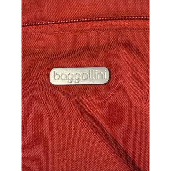Baggallini Messenger Bag Purse Zip Adjustable Crossbody Compartments  Red - Picture 3 of 16
